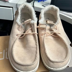 HEY DUDE WENDY Corduroy Cozy Cream colored shoes